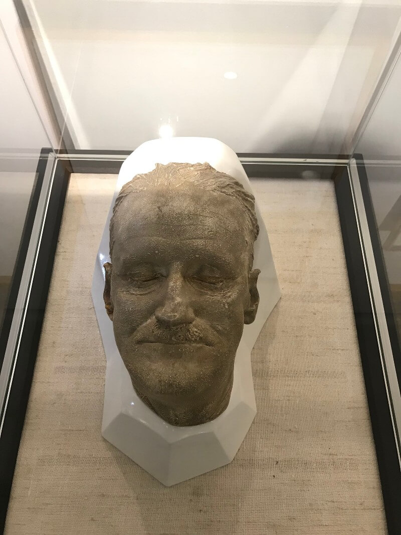 Death Masks A Guide to Death Masks & Funerary Masks Funeral Guide